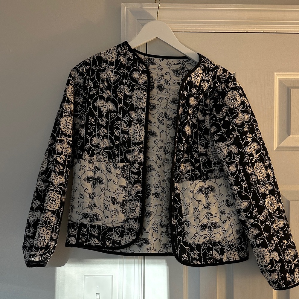 Reversible shacket
